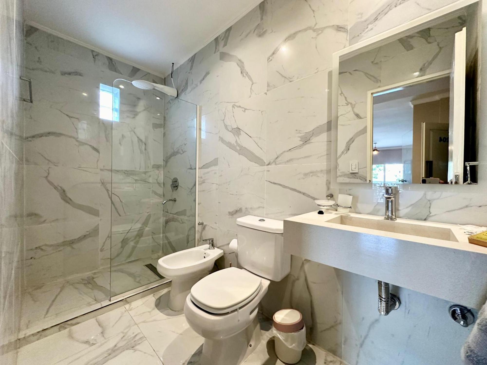 Excelente Departamento A Metros De La Costanera Con Cochera Opcional Apartment *